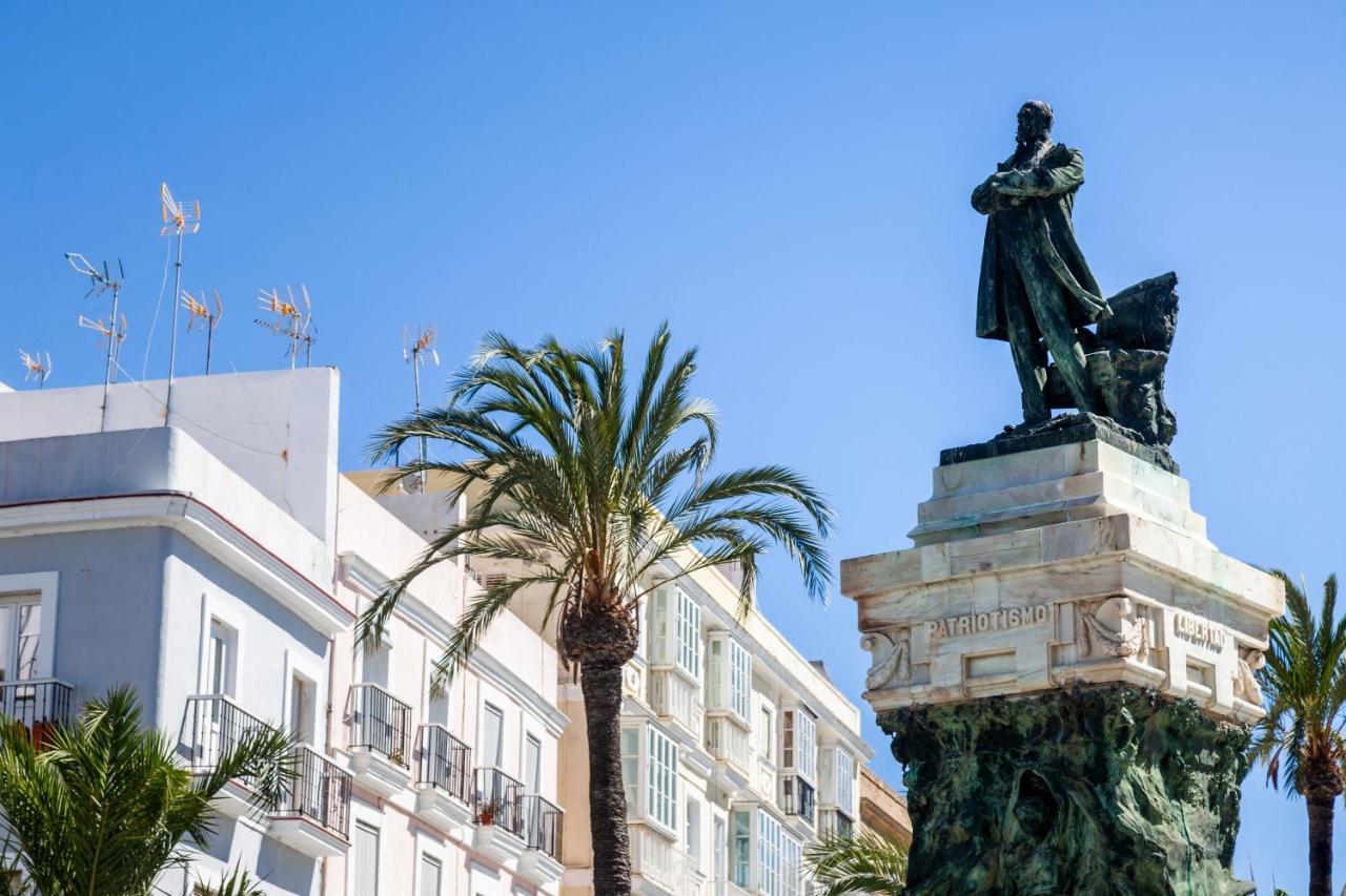 Luminoso Apartamento En Cadiz Bagian luar foto